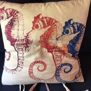 💙pillow seahorse